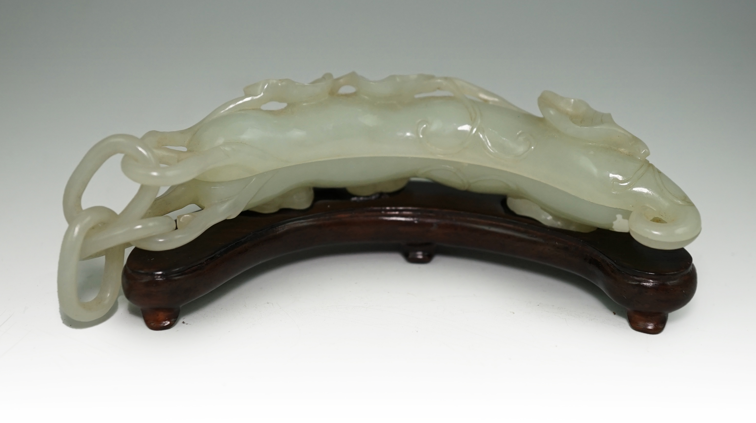 An unusual Chinese white jade ‘bean pod’ box and cover, 18th-19th century